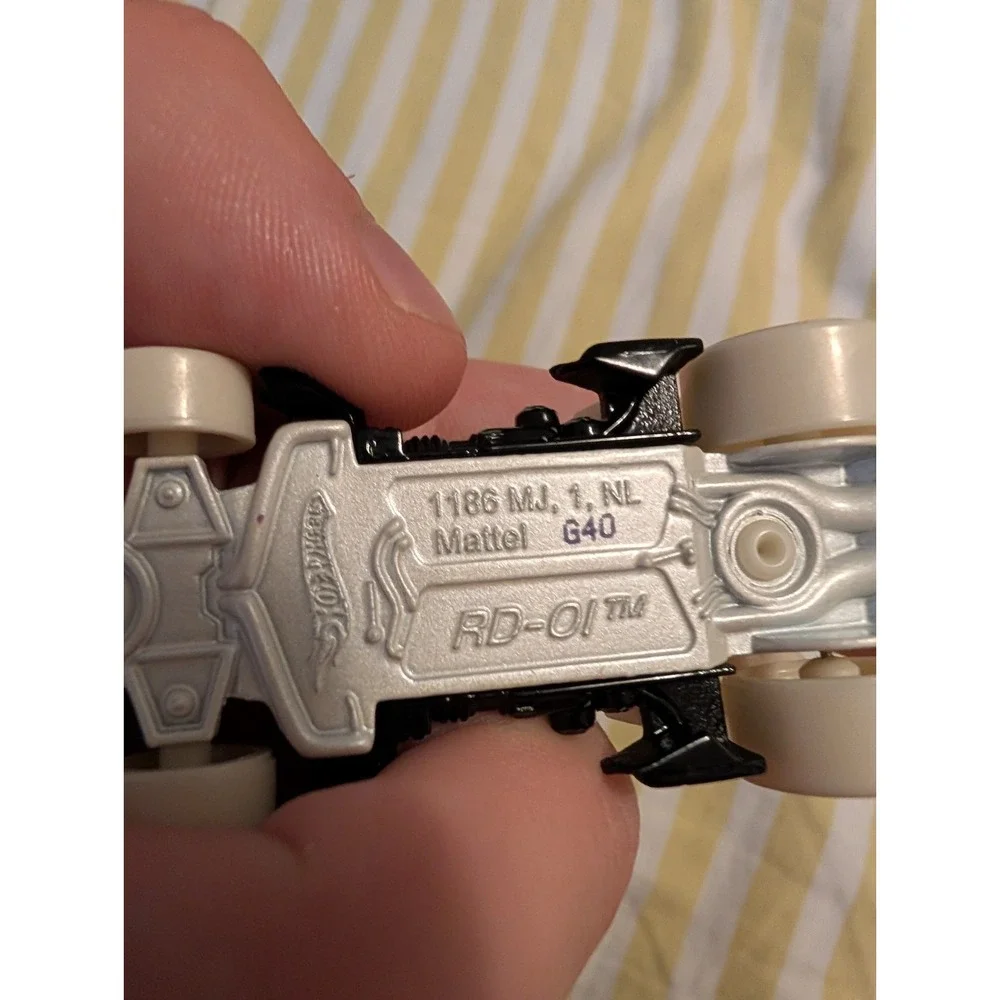Hot Wheels Acceleracers RD-01 Star Wars White Diecast Car Mattel Thailand G40